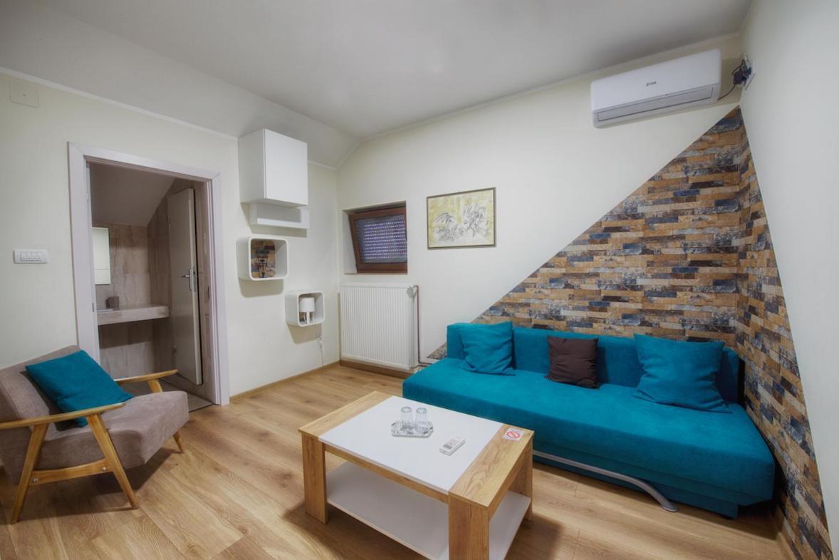 Vila Chess Belgrad Exteriör bild